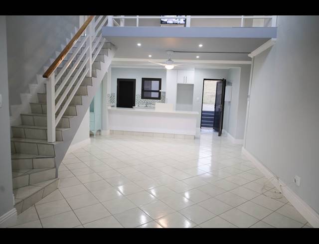 4 BEDROOM HOUSE FOR SALE IN VULINTABA COUNTRY ESTATE